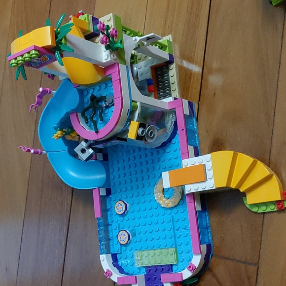 Price Drop 🎉HP🎉 Lego Friends Heartlake Summer Pool (41313 - Retired) - Picture 7 of 7
